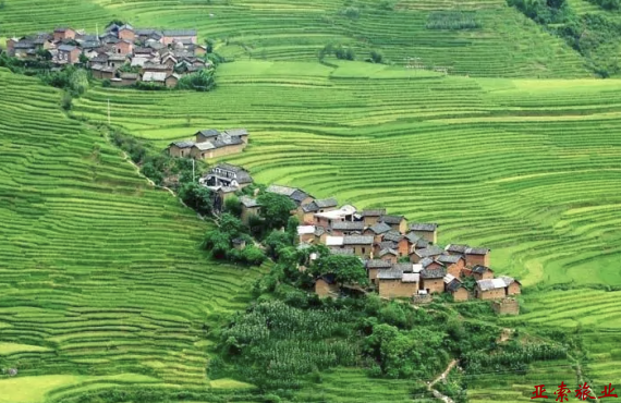 内蒙古旅游：呼伦贝尔、呼和浩特等内蒙古大草原定制旅游